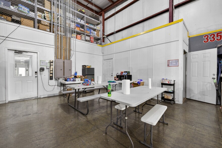 More Photos Of 1250 Warehouse Row W, Fort Payne Industrial For Sale