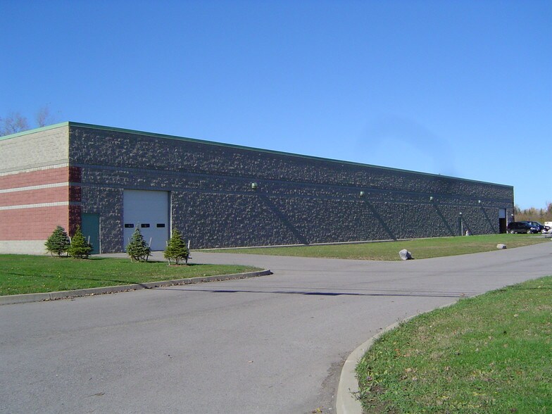 More Photos Of 30-40 N America Dr, West Seneca Research And Development For Lease