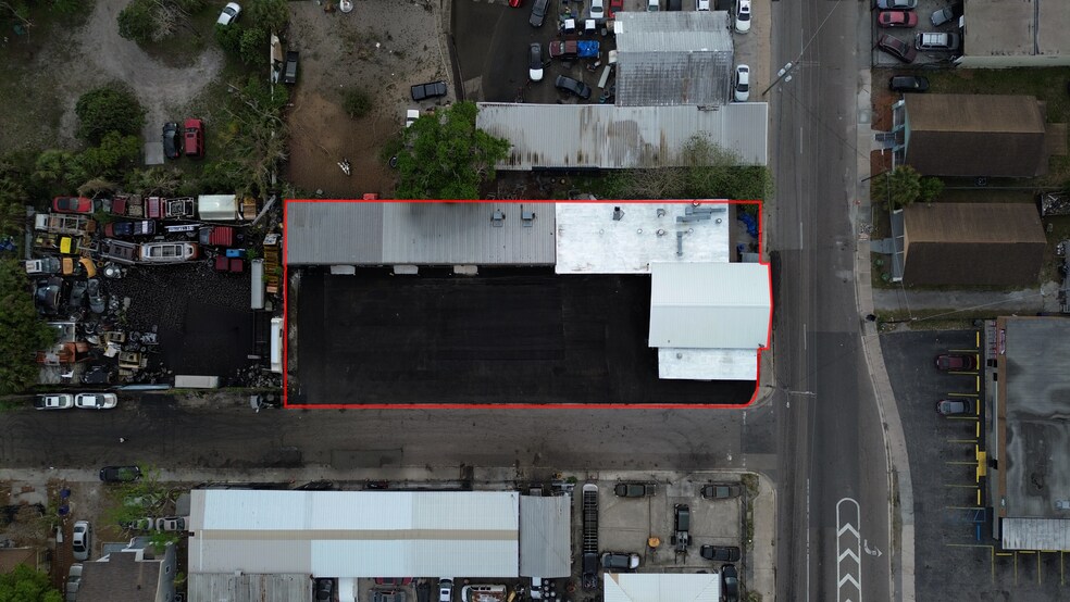 More Photos Of 3609 N 15th St, Tampa Flex For Lease