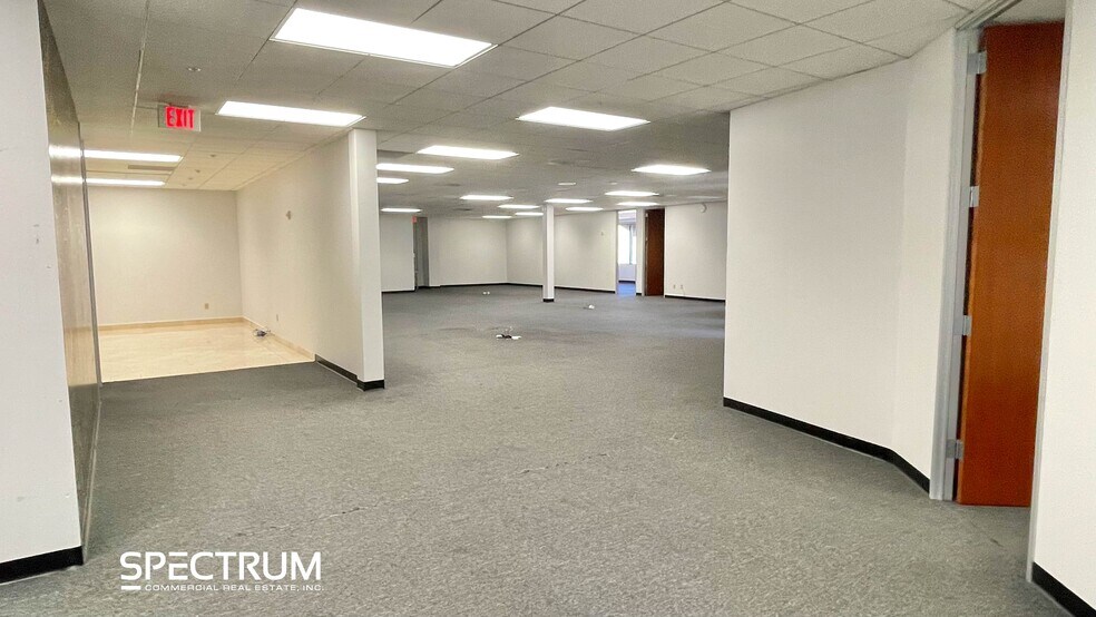 More Photos Of 24251 Town Center Dr, Valencia General Retail For Lease