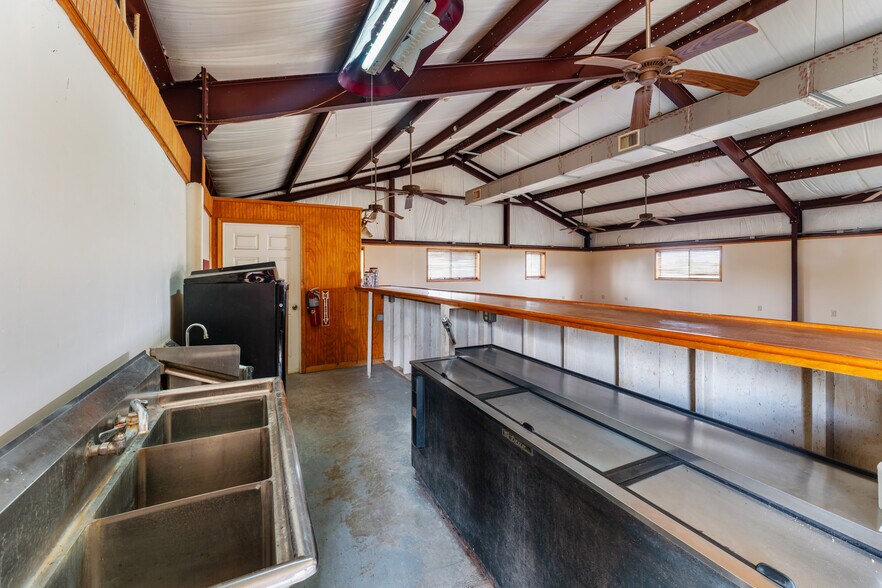 More Photos Of 1585 Patton Rd, Rosenberg Service For Sale