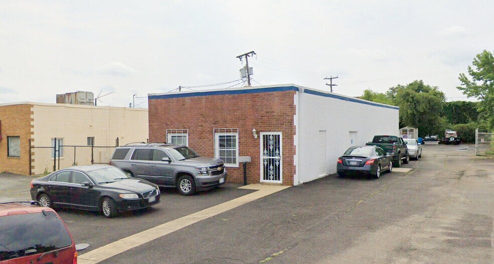 Primary Photo Of 5321 Distributor Dr, Richmond Office For Sale