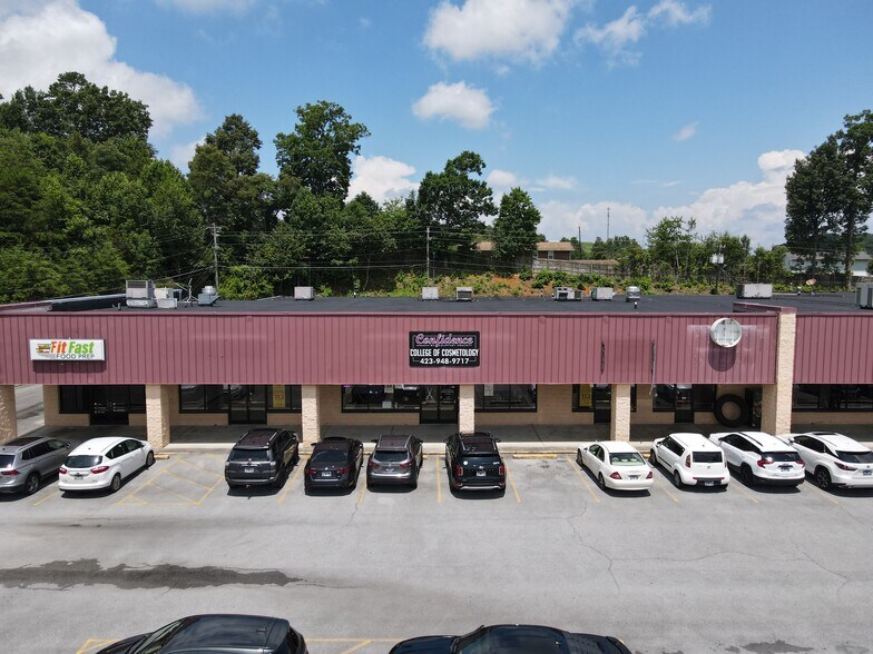 More Photos Of 5674 Highway 11 E, Piney Flats Unknown For Lease