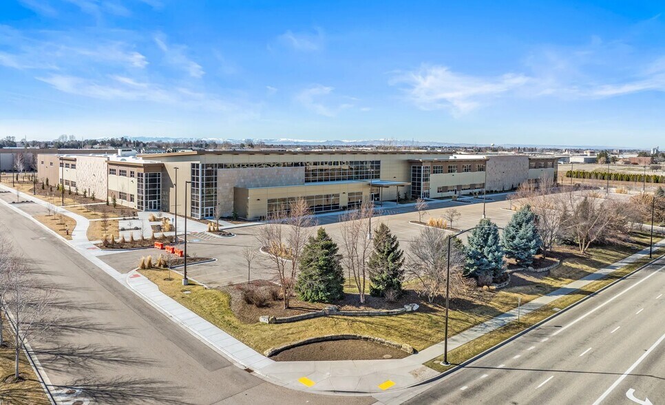 Primary Photo Of 2499 E Pine Ave, Meridian Warehouse For Lease