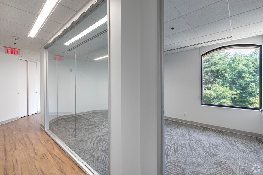 More Photos Of 6800 Versar Ctr, Springfield Office For Sale