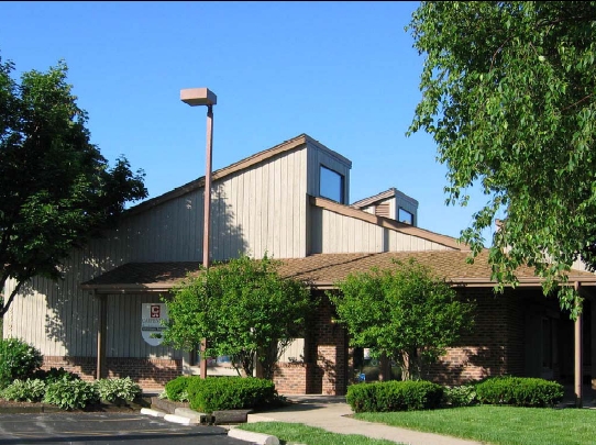 Primary Photo Of 2420-2430 N Grandview Blvd, Waukesha Office For Lease