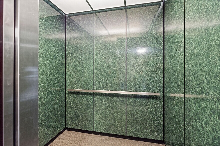 More Photos Of 323 State St, Augusta Office Residential For Sale