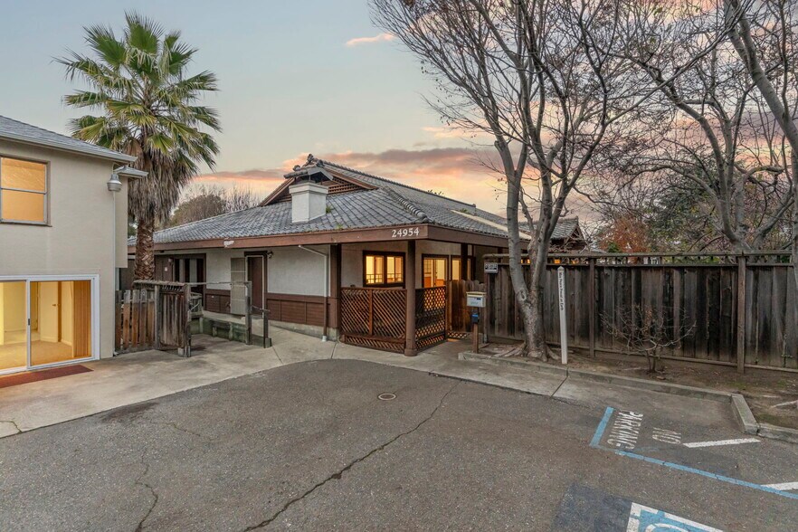 More Photos Of 24954 Cypress Ave, Hayward Multifamily For Sale