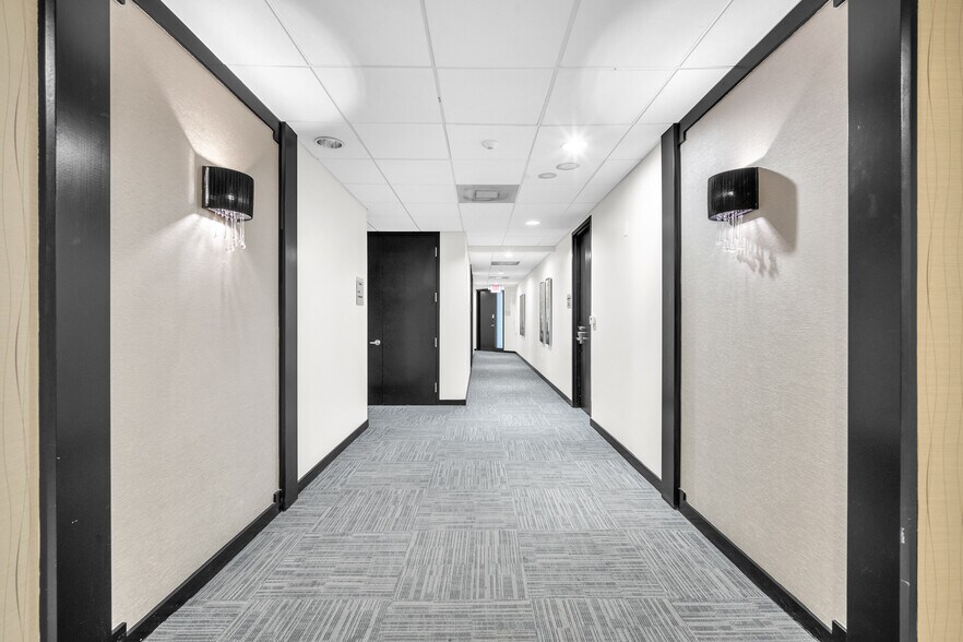 More Photos Of 399 NW 2nd Ave, Boca Raton Office For Lease