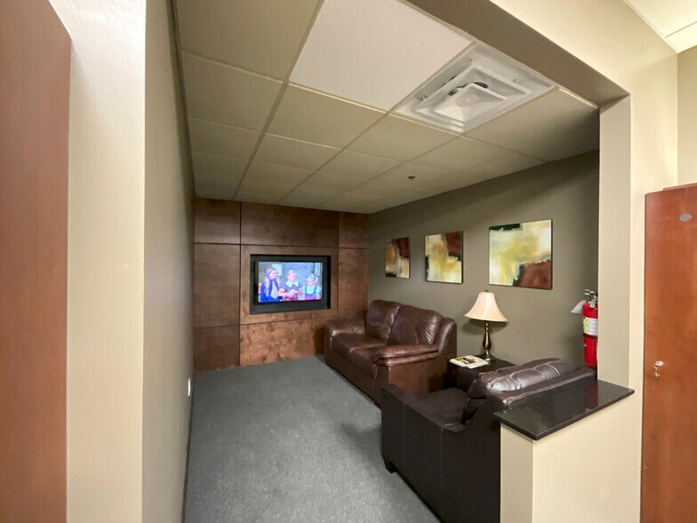 More Photos Of 6370 Louetta Rd, Spring Unknown For Lease