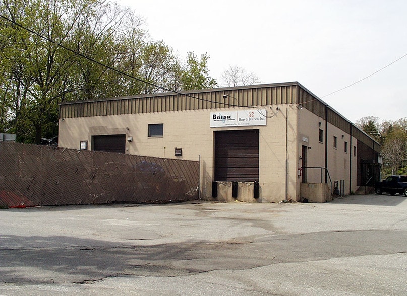 More Photos Of 21 Wheeling Ave, Woburn Warehouse For Lease