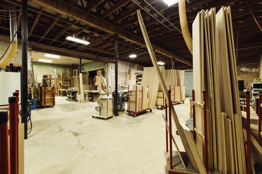 More Photos Of 75 Main St, Maxwell Warehouse For Lease