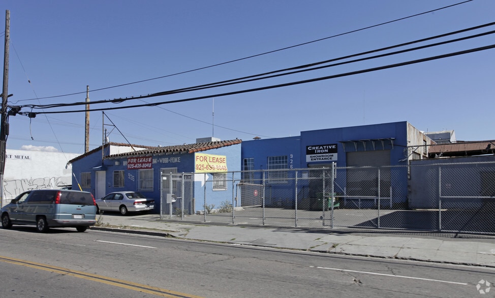 Primary Photo Of 926-928 High St, Oakland Warehouse For Lease