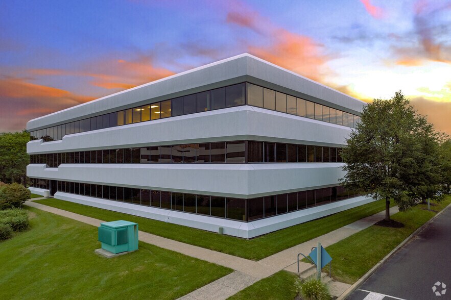 More Photos Of 5 Neshaminy Interplex, Trevose Office For Lease