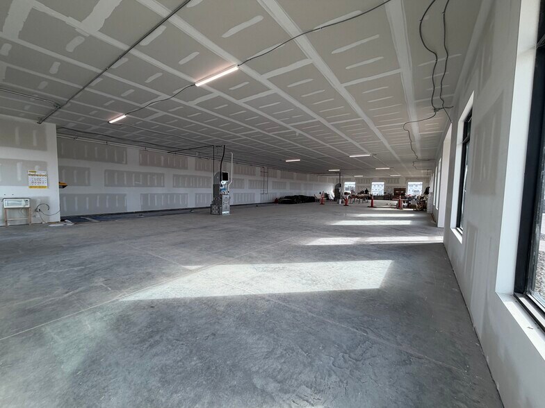 More Photos Of 2090 Old Highway 75, Sergeant Bluff Office For Lease