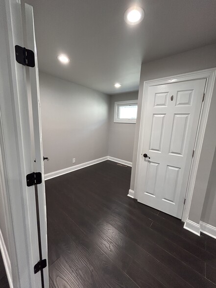 More Photos Of 513 N Black Horse Pike, Runnemede Medical For Lease