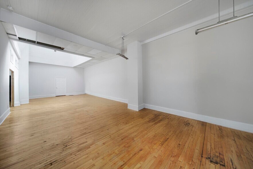 More Photos Of 117 Main St, Chester Office For Sale