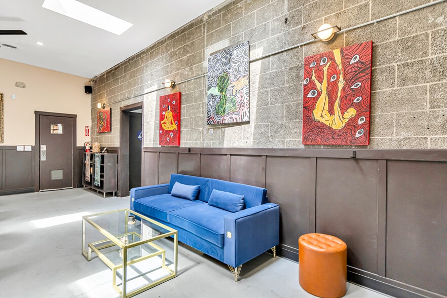 More Photos Of 1011 Del Paso Blvd, Sacramento Restaurant For Sale