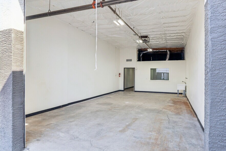 More Photos Of 2209 W 1st St, Tempe Warehouse For Sale