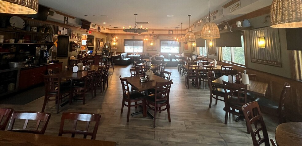 More Photos Of 49 Oakland Ave, Warwick Restaurant For Sale
