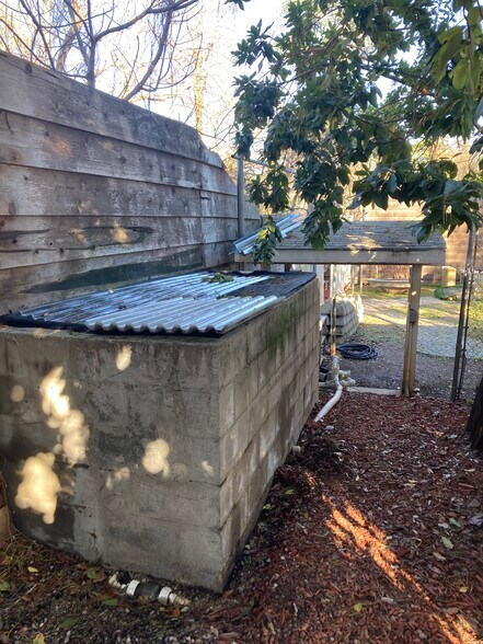 More Photos Of 870 Hartnell Ave, Redding Garden Center For Sale