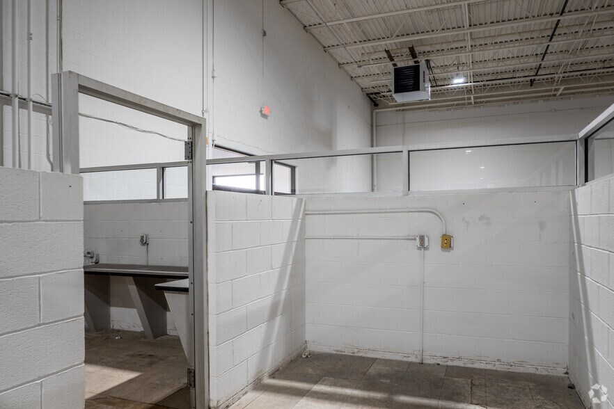 More Photos Of 3201 N Ridge Rd E, Ashtabula Freestanding For Lease