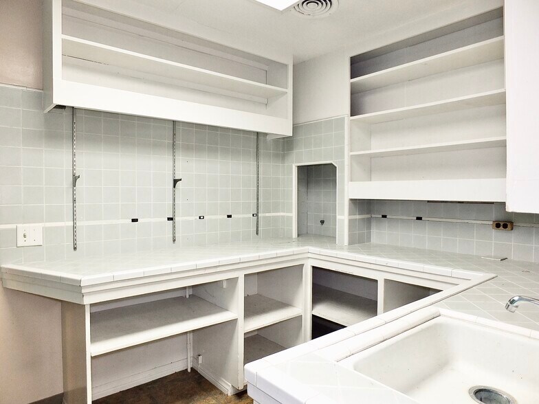 More Photos Of 830 Atlantic Ave, Long Beach Medical For Sale