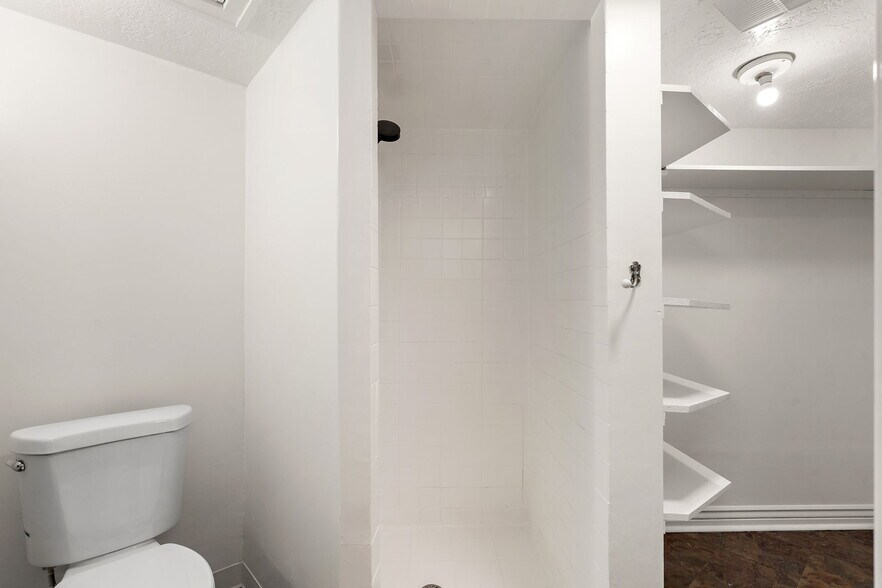 More Photos Of 2389 W Boise Ave, Boise Specialty For Sale