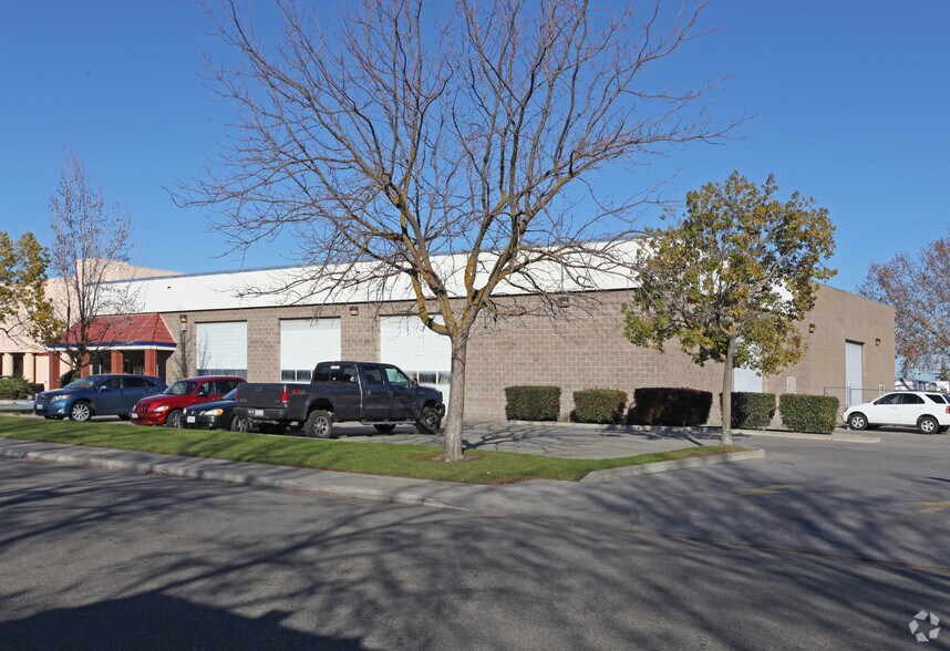 More Photos Of 7514 Murray Dr, Stockton Warehouse For Sale