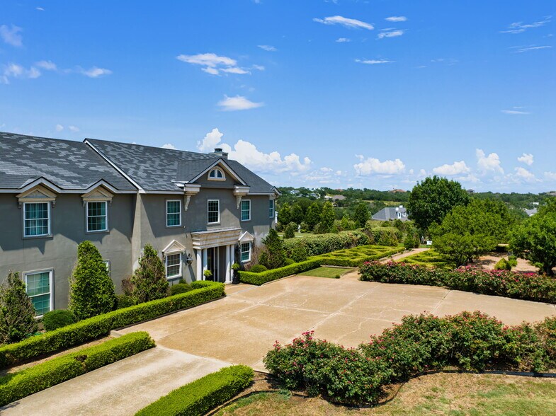 More Photos Of 1470 S Cranes Mill Rd, New Braunfels Lodge Meeting Hall For Sale