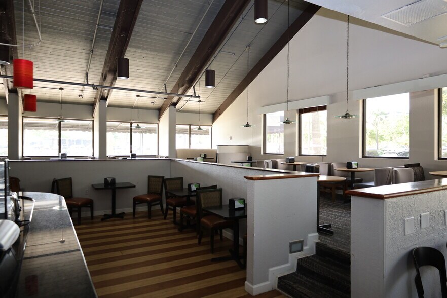 More Photos Of 1901 Palm Beach Lakes Blvd, West Palm Beach Hotel For Lease