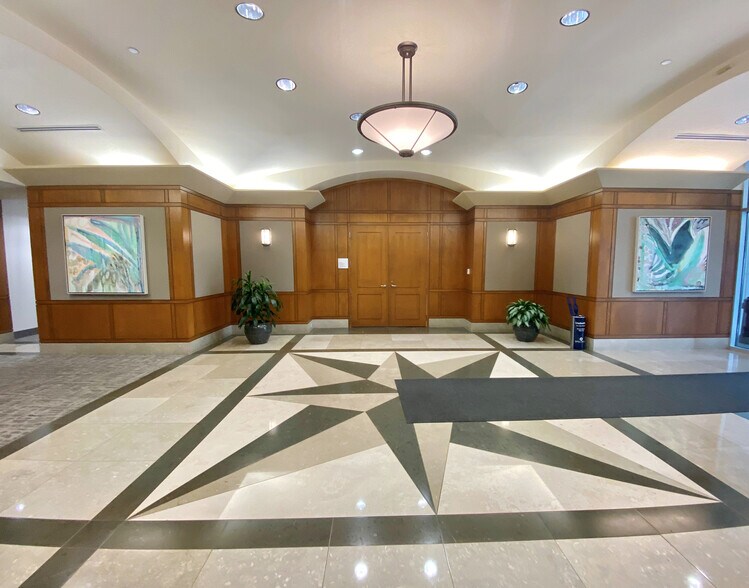 More Photos Of 5605 Carnegie Blvd, Charlotte Office For Lease