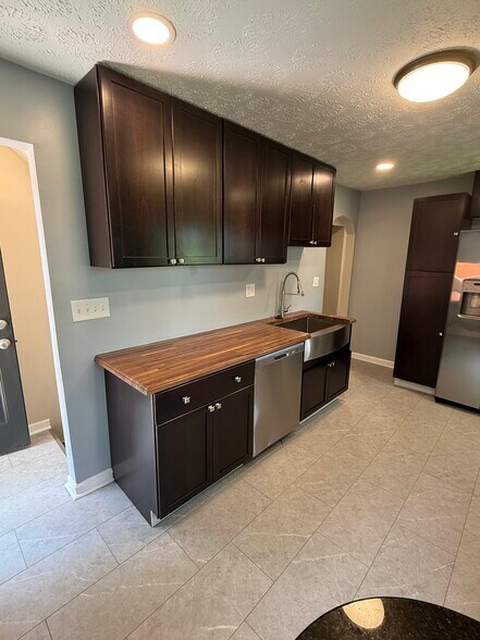 More Photos Of 8079 W 3rd St, New Lebanon Office For Sale