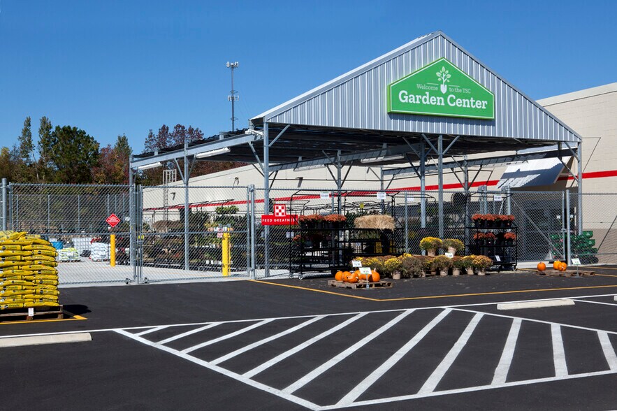 More Photos Of 3495 County Line Rd, Andrews General Retail For Sale