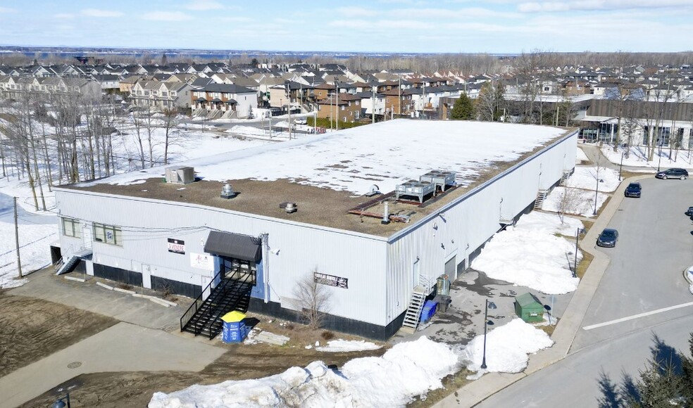 Primary Photo Of 1555 Rue Des Saules, Contrecoeur Skating Rink For Sale