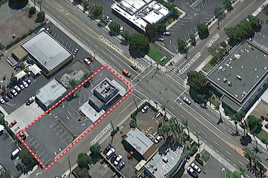 More Photos Of 1702 Mission Ave, Oceanside General Retail For Sale