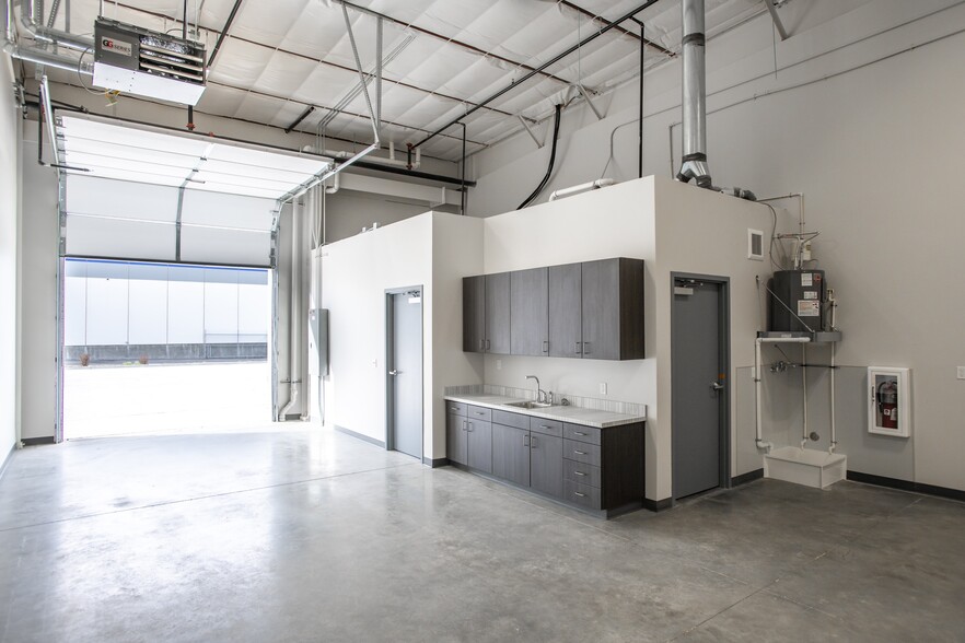 More Photos Of 2211 N. Elder St., Nampa Light Distribution For Lease