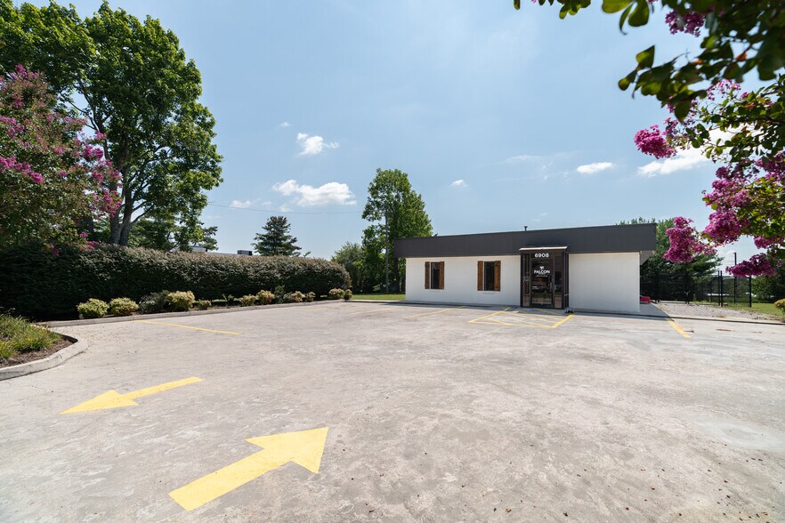 More Photos Of 6908 Office Park Cir, Knoxville Medical For Sale