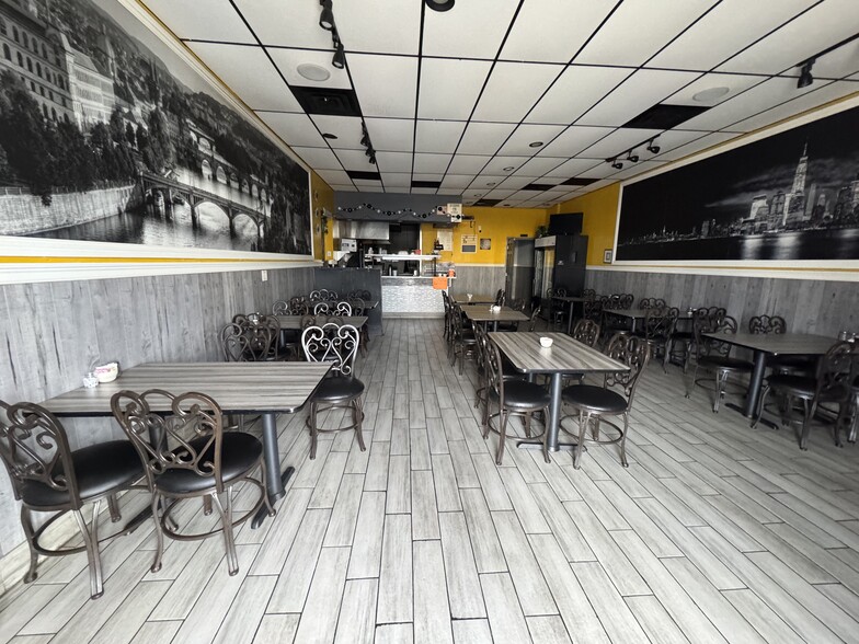 More Photos Of 6111-6127 N Fry Rd, Katy Unknown For Lease