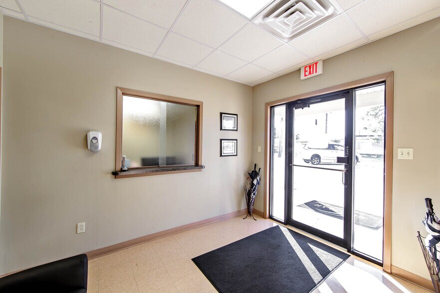 More Photos Of 1711 Dunn St, Houma Service For Lease