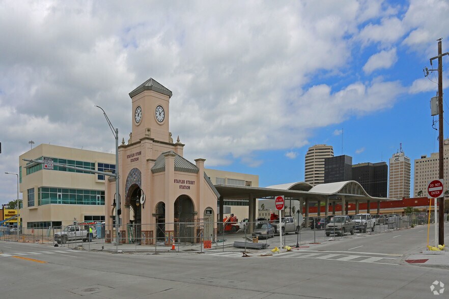 More Photos Of 602 N Staples St, Corpus Christi Office For Lease