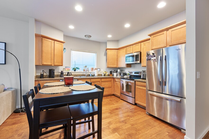 More Photos Of 554 Prospect St, Seattle Multifamily For Sale
