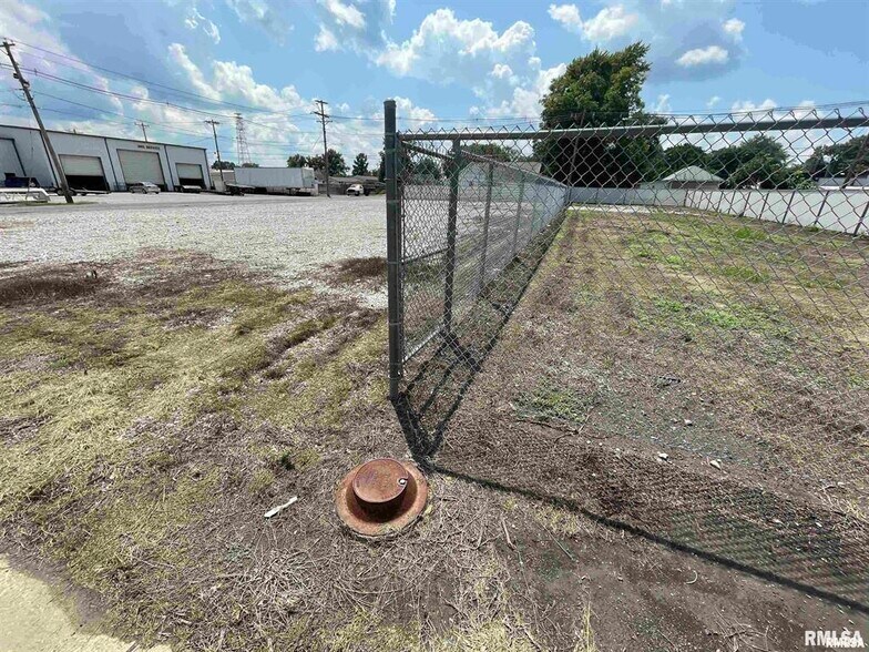 More Photos Of 704 N Elm St, Centralia Land For Sale