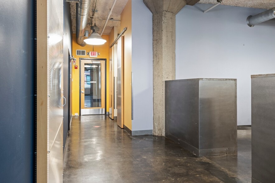 More Photos Of 718 Washington Ave N, Minneapolis Loft Creative Space For Sale