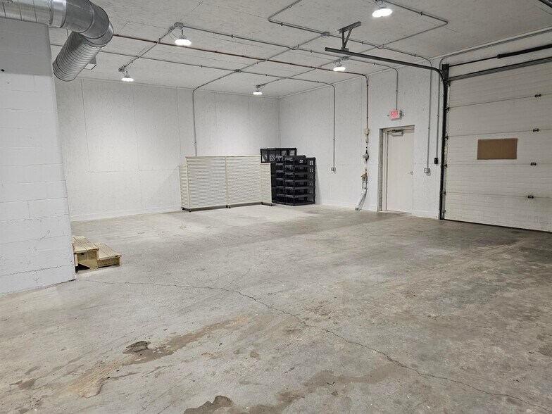 More Photos Of 321 W Clifton St, Tomah General Retail For Sale