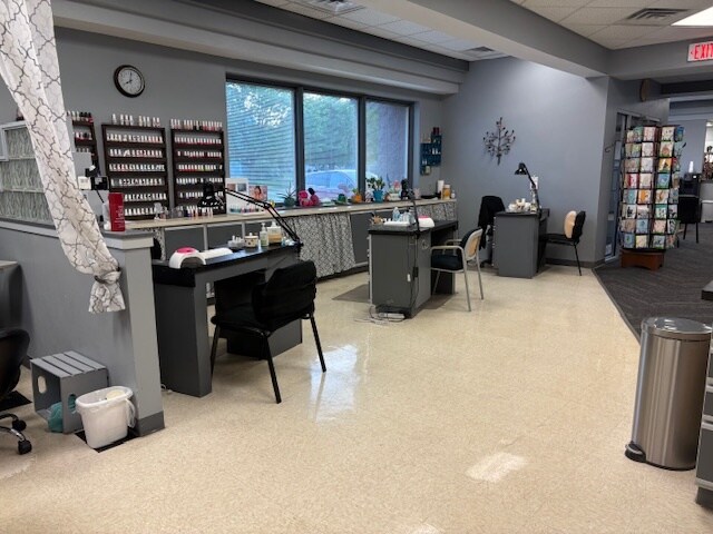 More Photos Of 432 Prospect Ave, North Fond Du Lac Freestanding For Sale