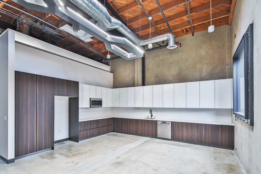 More Photos Of 8468 Warner Dr, Culver City Unknown For Lease