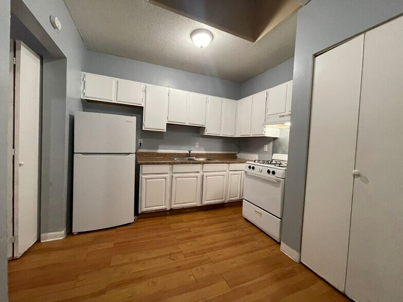 More Photos Of 343-357 W Main St, Waterbury Apartments For Sale