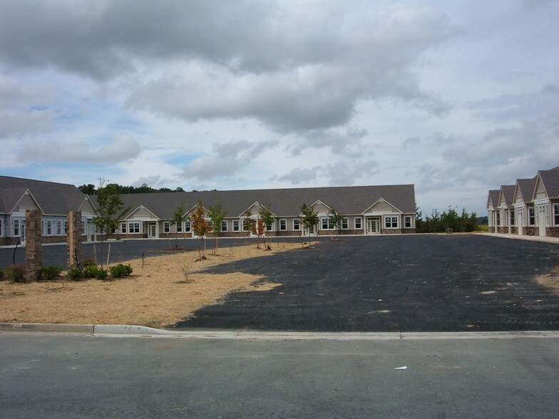 More Photos Of 8626 Brooks Dr, Easton Office For Lease
