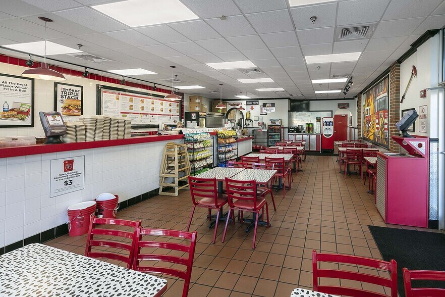 More Photos Of 1143 Oak Ridge Tpke, Oak Ridge Restaurant For Sale